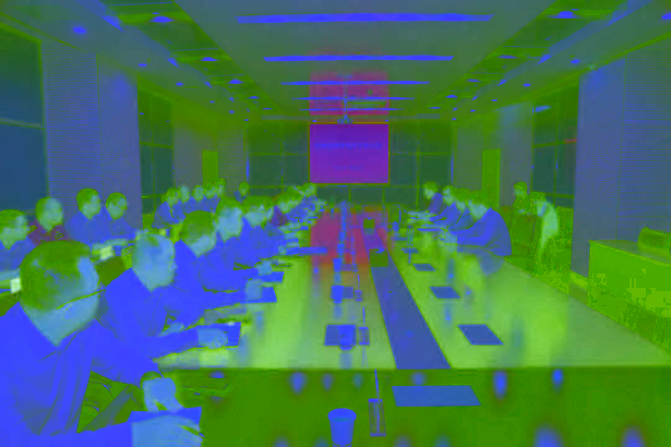 20260714盱眙县召开经济开发区干部会议展示 宣布主要领导职务调整决定.jpg